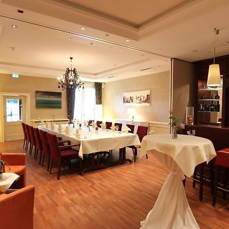 Akzent Hotel Jonathan ลิพพ์ชตัดท์ ภายนอก รูปภาพ
