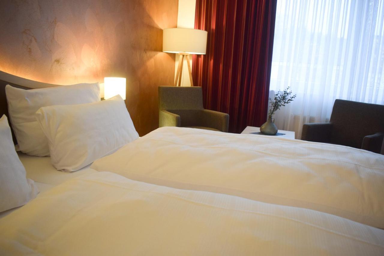 Akzent Hotel Jonathan ลิพพ์ชตัดท์ ภายนอก รูปภาพ