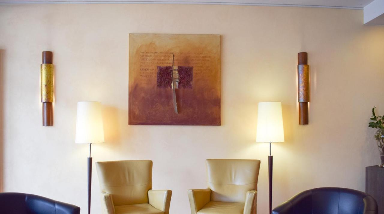 Akzent Hotel Jonathan ลิพพ์ชตัดท์ ภายนอก รูปภาพ