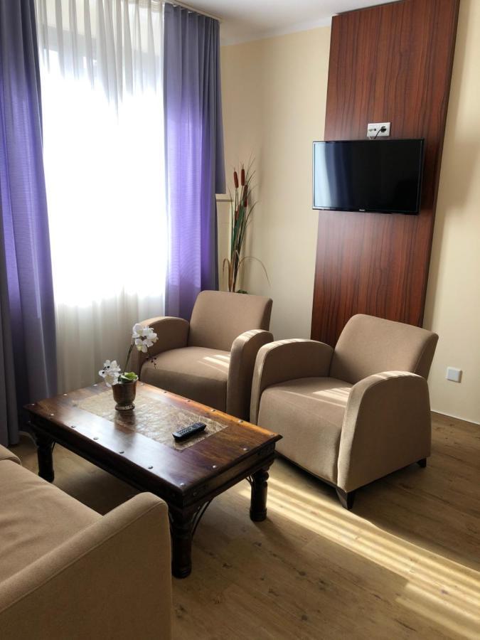 Akzent Hotel Jonathan ลิพพ์ชตัดท์ ภายนอก รูปภาพ