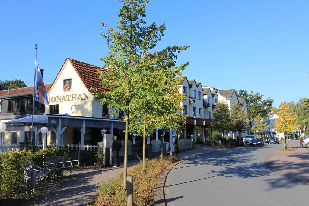 Akzent Hotel Jonathan ลิพพ์ชตัดท์ ภายนอก รูปภาพ