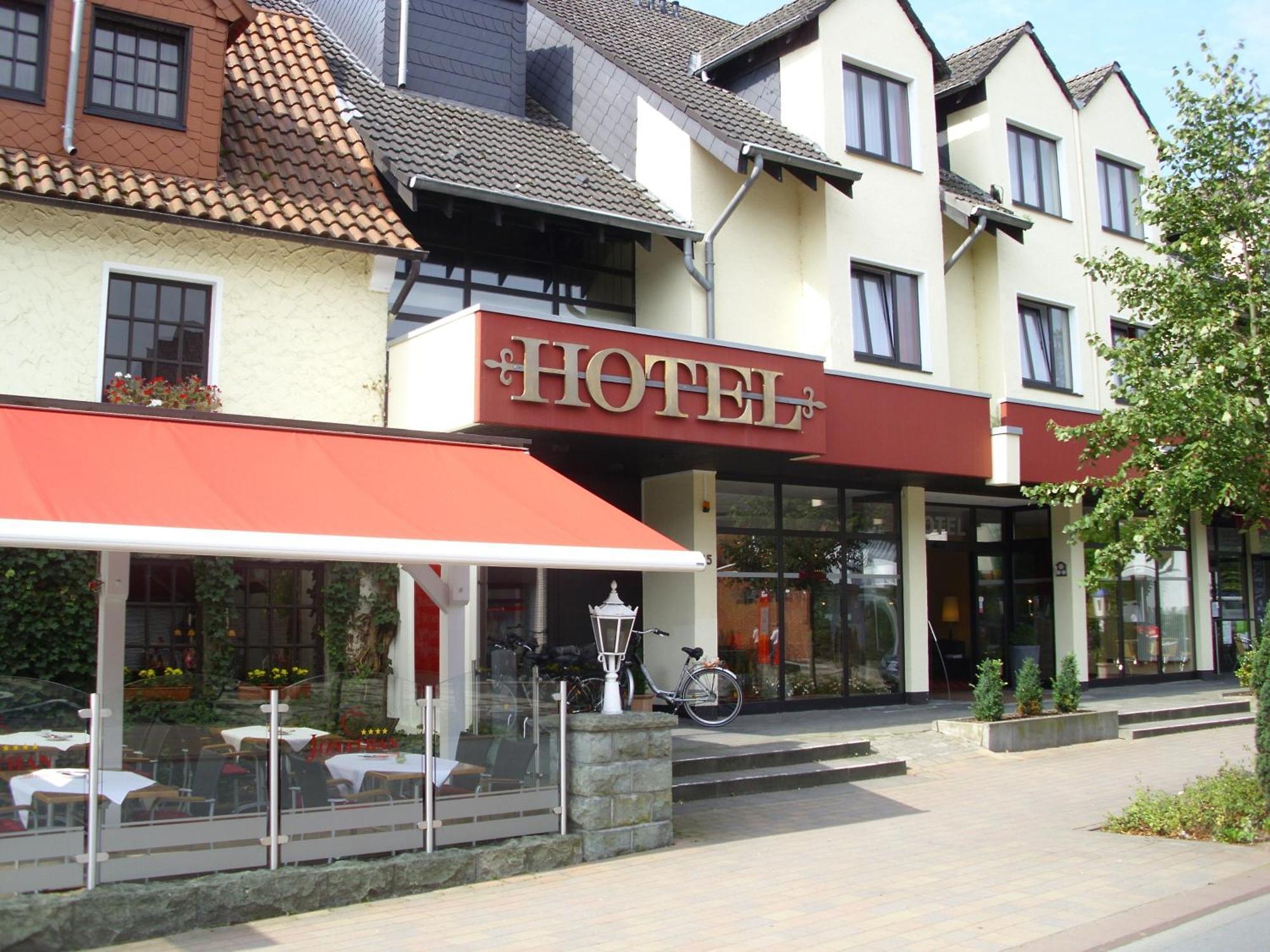 Akzent Hotel Jonathan ลิพพ์ชตัดท์ ภายนอก รูปภาพ