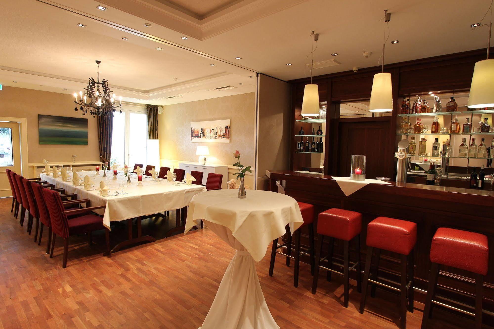 Akzent Hotel Jonathan ลิพพ์ชตัดท์ ภายนอก รูปภาพ
